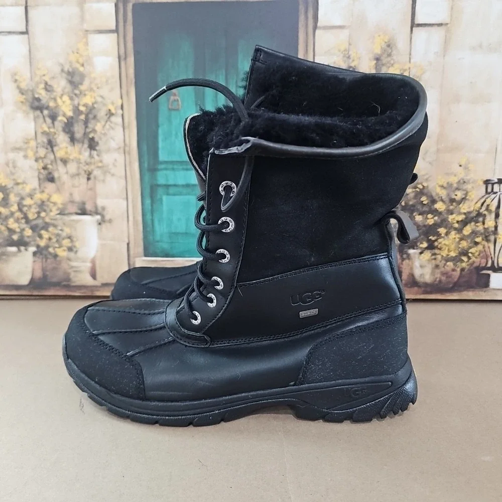 UGG Men's Butte WP Leather‎ Boots Vibram Soles In Black Size 10.5 US